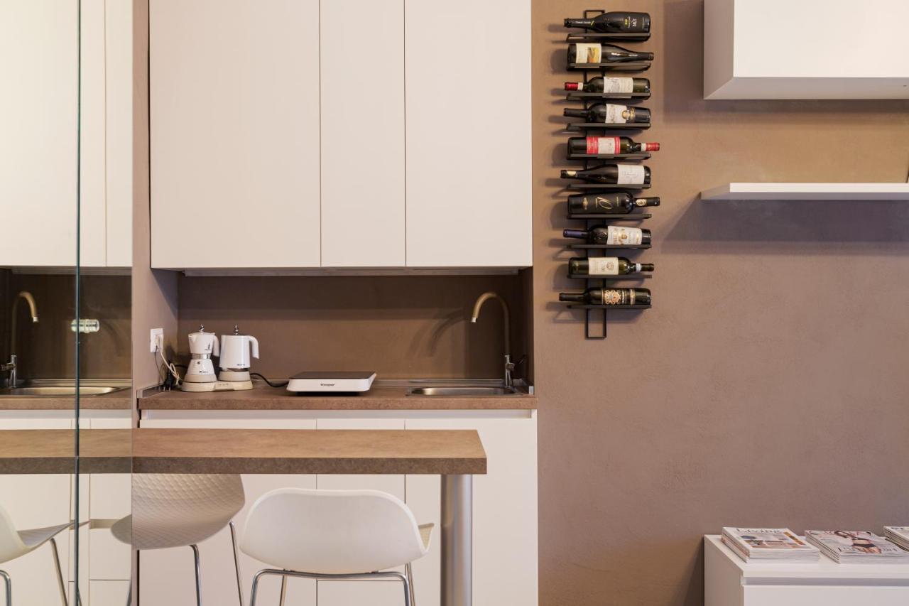 The Studio - Milano Centrale Via Zuretti Apartment Bagian luar foto